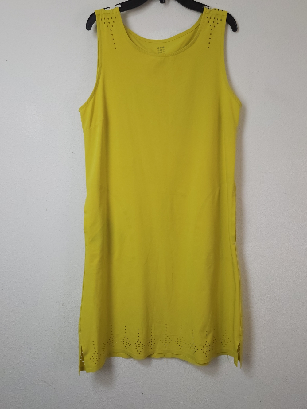 Title Nine Dress Size Medium Pockets Lightweight